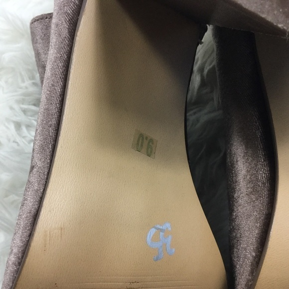 Steve Madden Women’s Booties – Size 9‎ – Taupe Brown Velvet - Picture 8 of 8